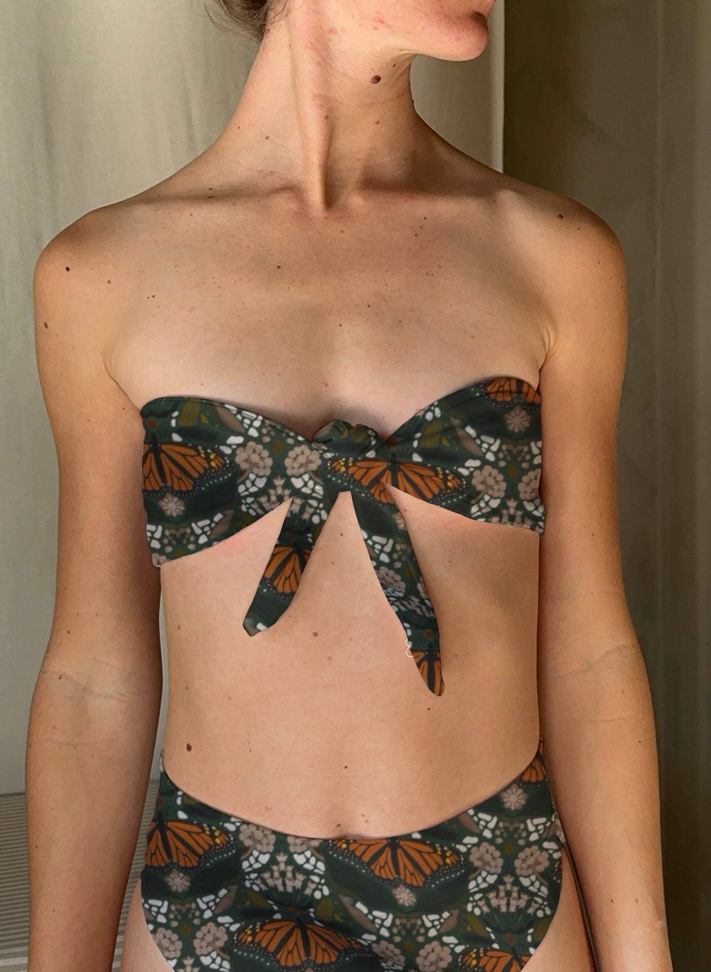 Olive Top in Monarchs & Milkweed