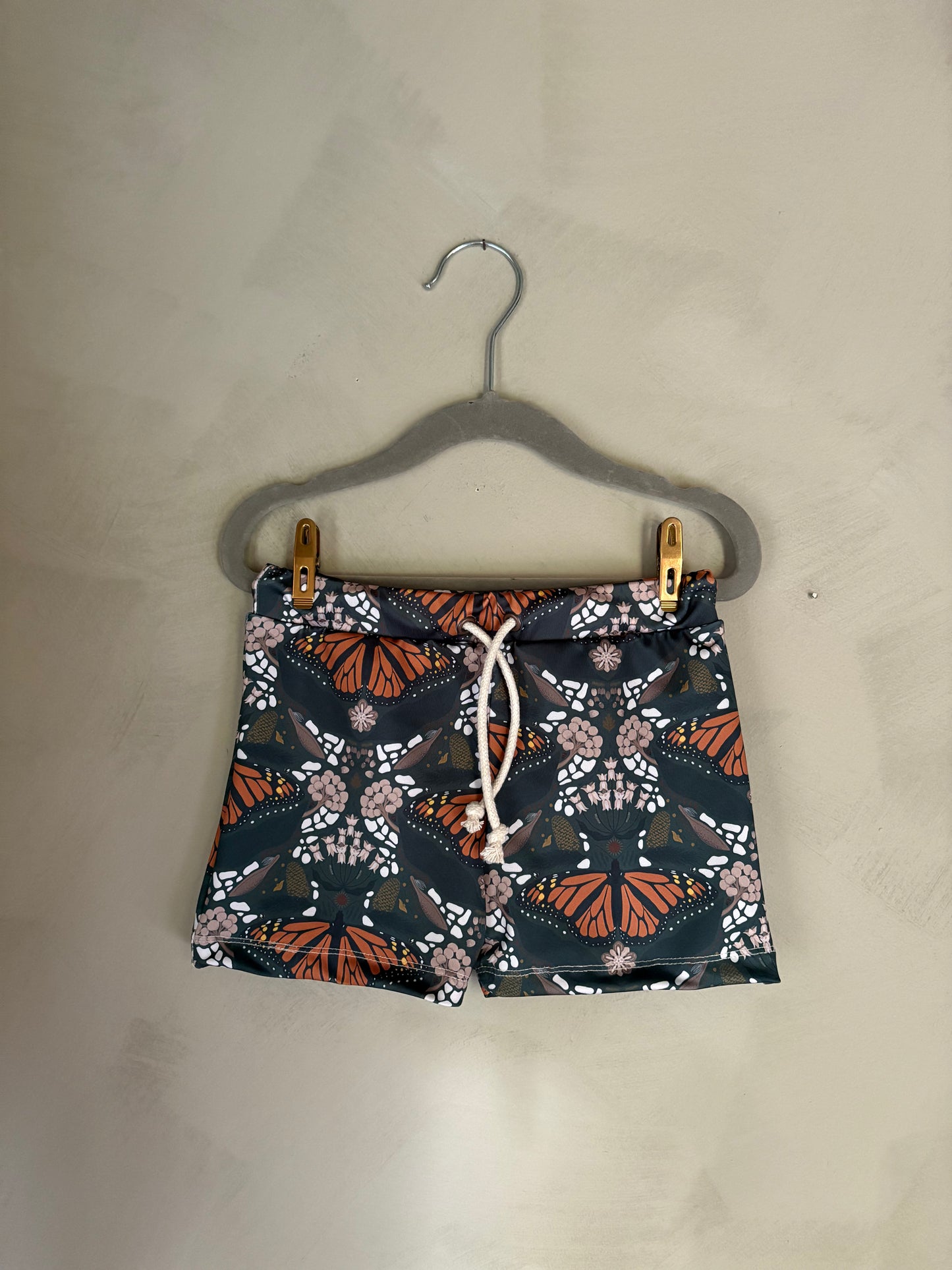 New Barrel Brief in Monarchs & Milkweed