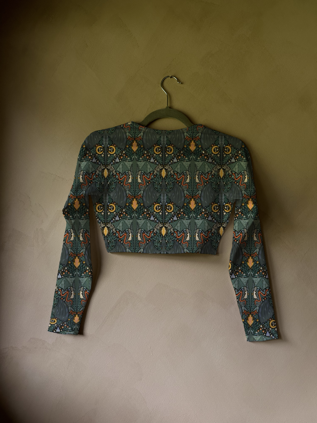 Adult Cropped Rashguard in Forest Dragons