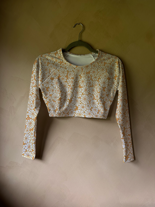 Adult Cropped Rashguard in Wavy Daisy